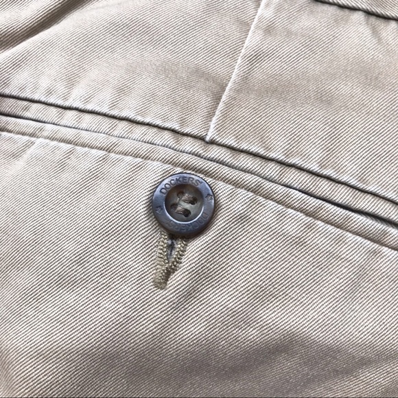 🧍🏼‍♂️DOCKERS SIGNATURE KHAKI CLASSIC FIT PANTS! - Picture 5 of 8